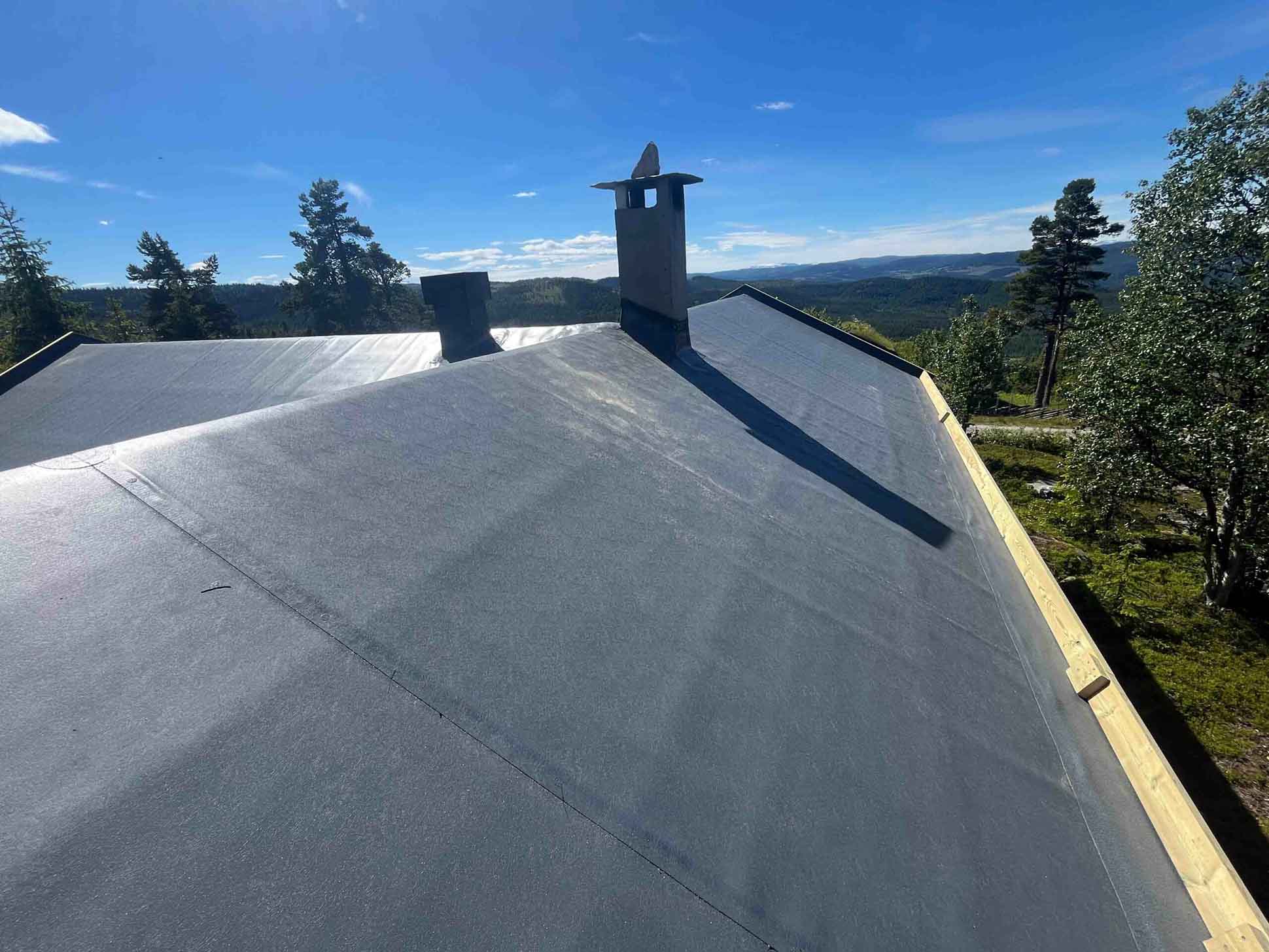 Nylegging av torvtak med Protan-membran